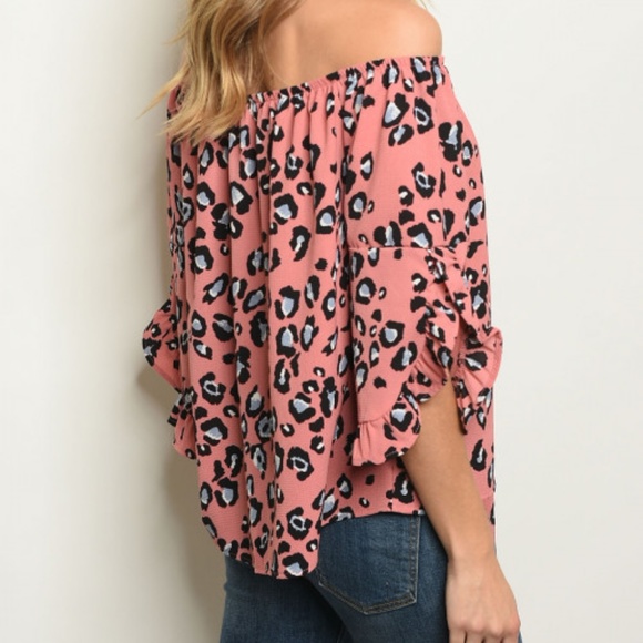 Off SHOULDER MAUVE LEOPARD PRINT TOP - Picture 3 of 7